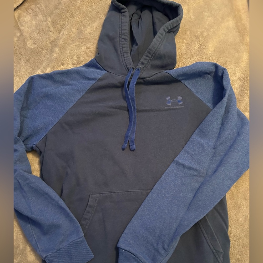 Under Armour mens hoodie size small